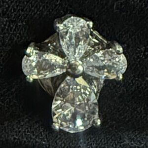 Elegant Silver Swarovski Crystal Cross Earrings post gorgeous NEW